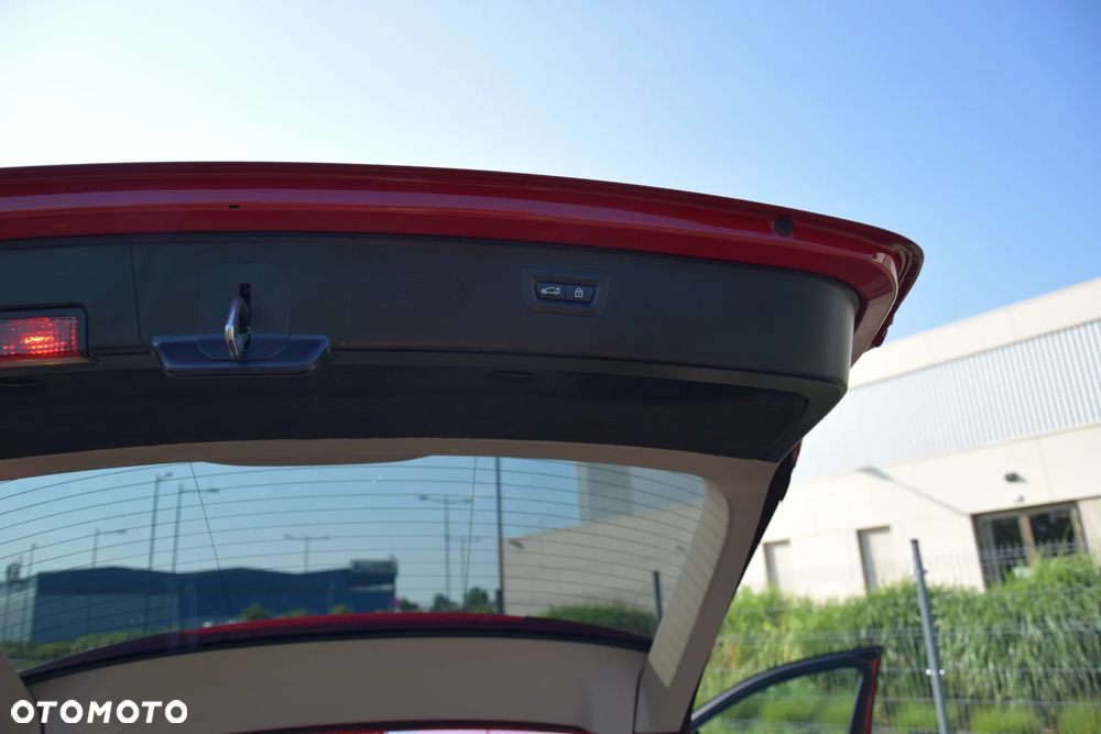 BMW Seria 5 525d - 12