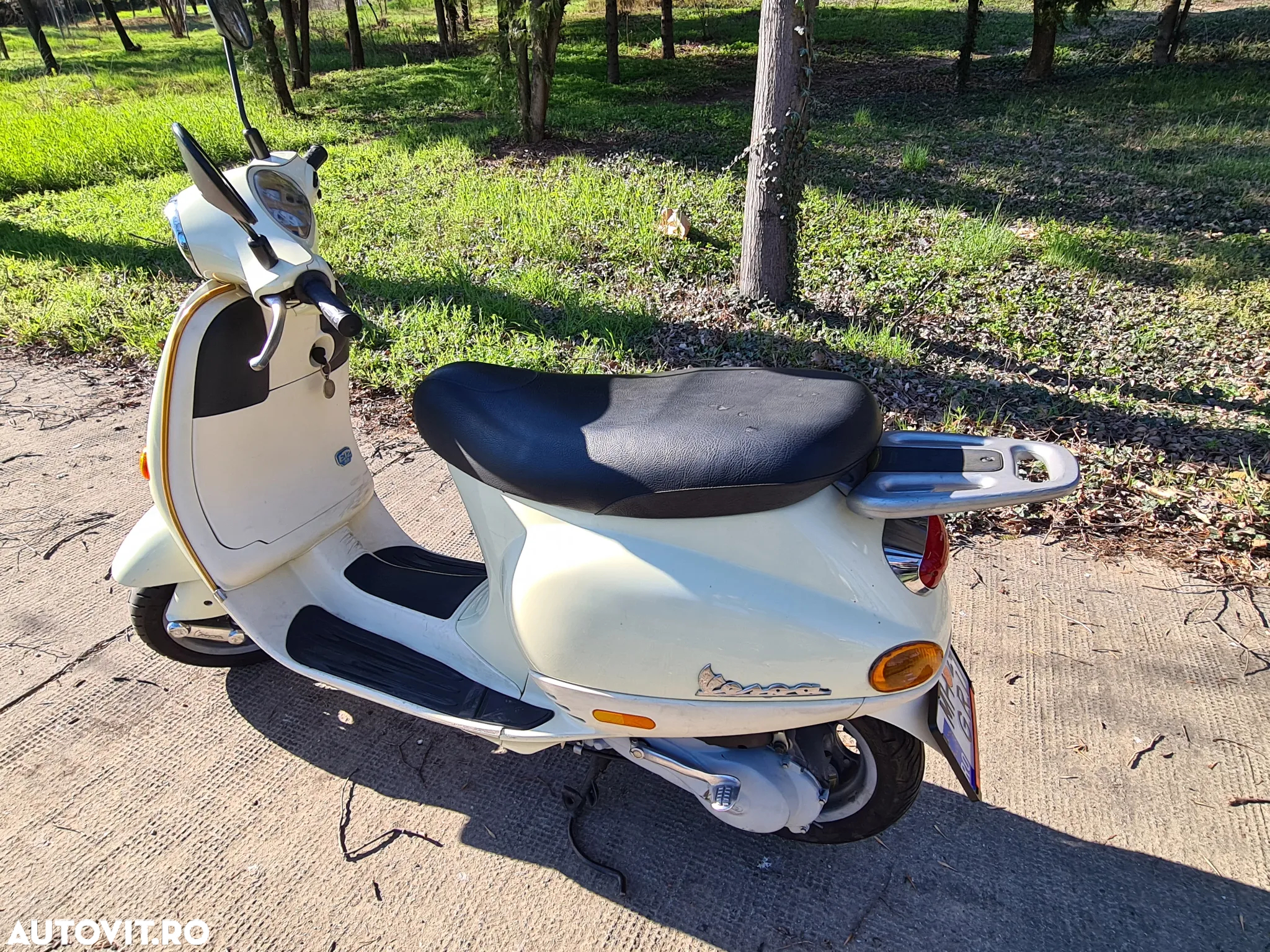 Piaggio Vespa - 5