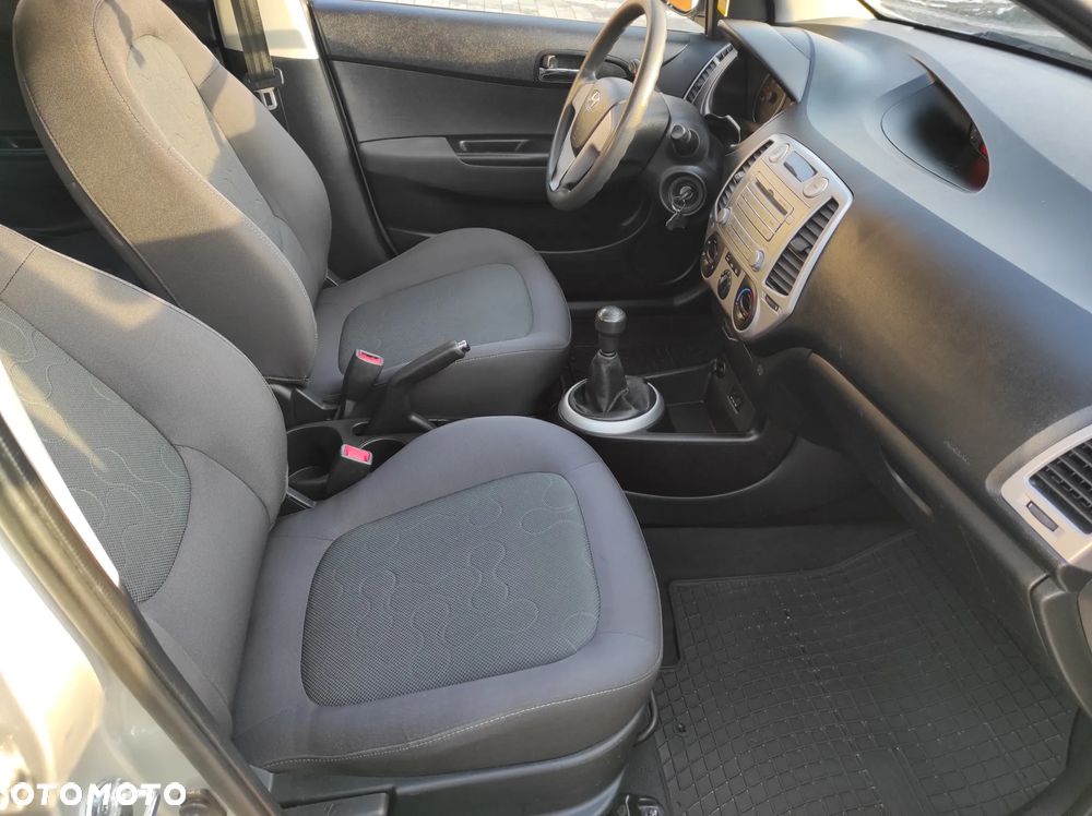 Hyundai i20 1.2 Comfort - 13
