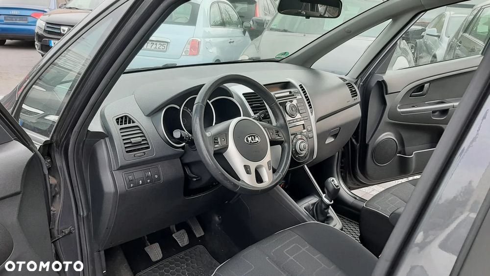 Kia Venga 1.4 CVVT Business Line - 13