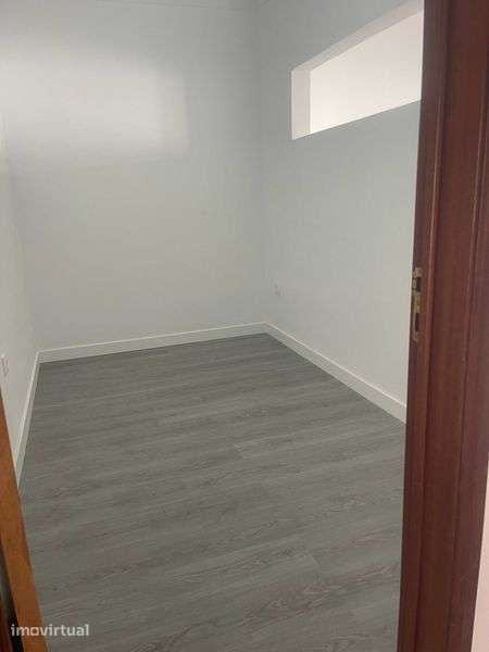 Apartamento T2+1 Centro de Mafra - Aceita Permuta - Grande imagem: 5/12