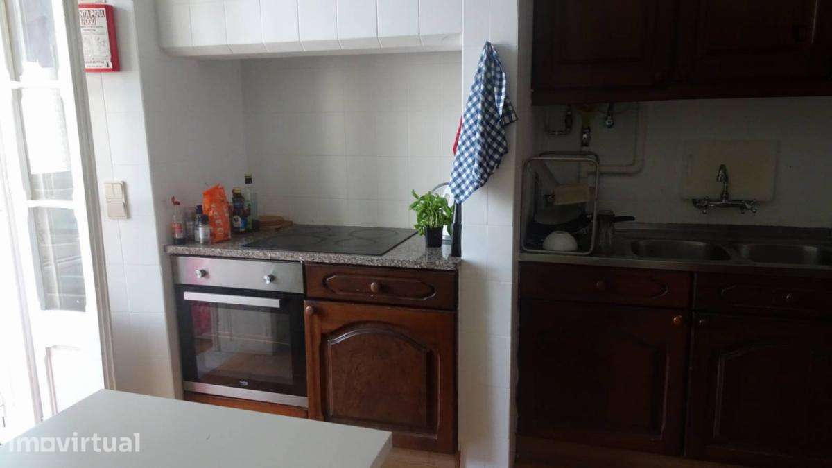Quarto - localizado em Anjos Lisbon - Grande imagem: 5/16