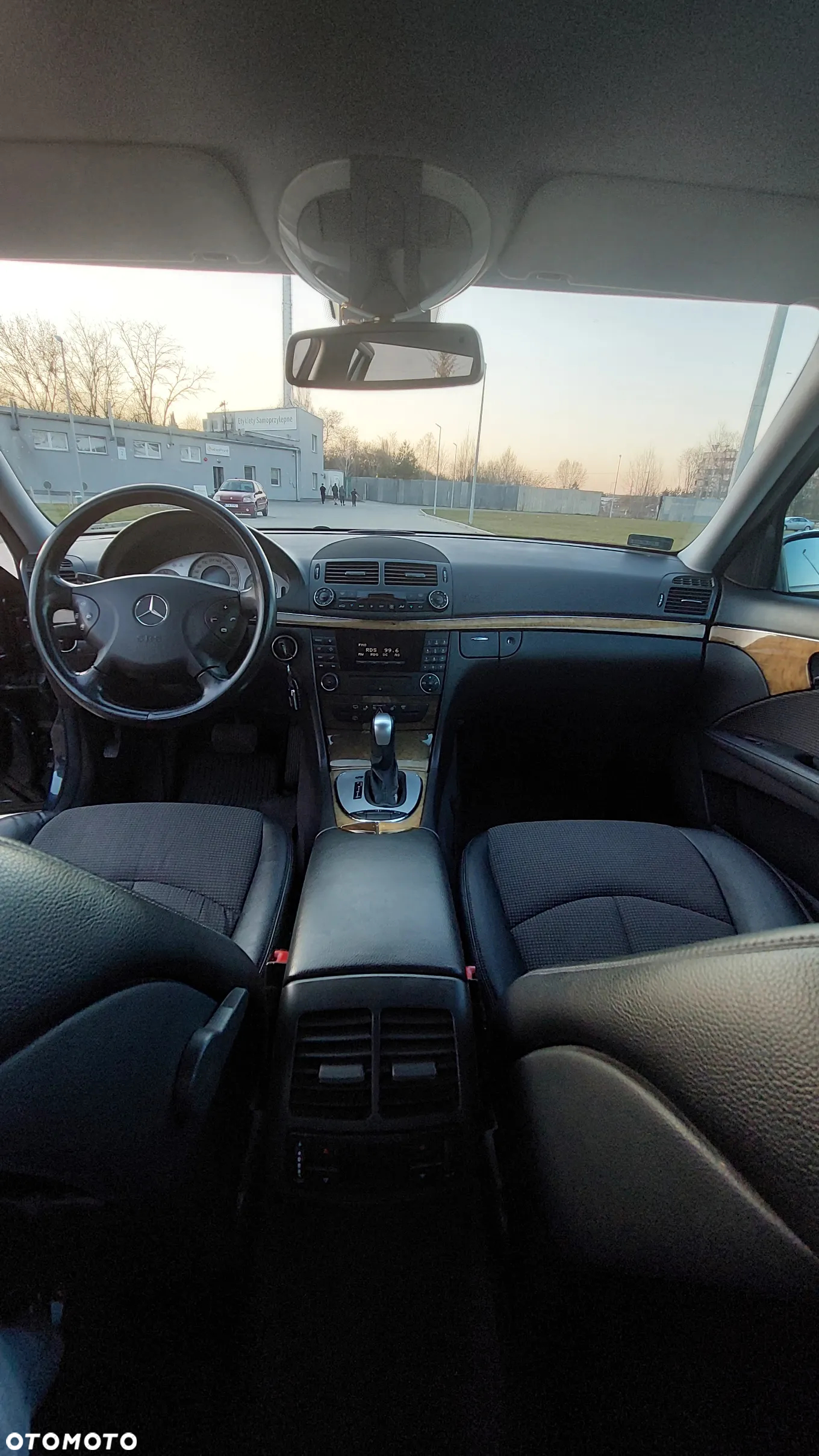 Mercedes-Benz Klasa E - 11