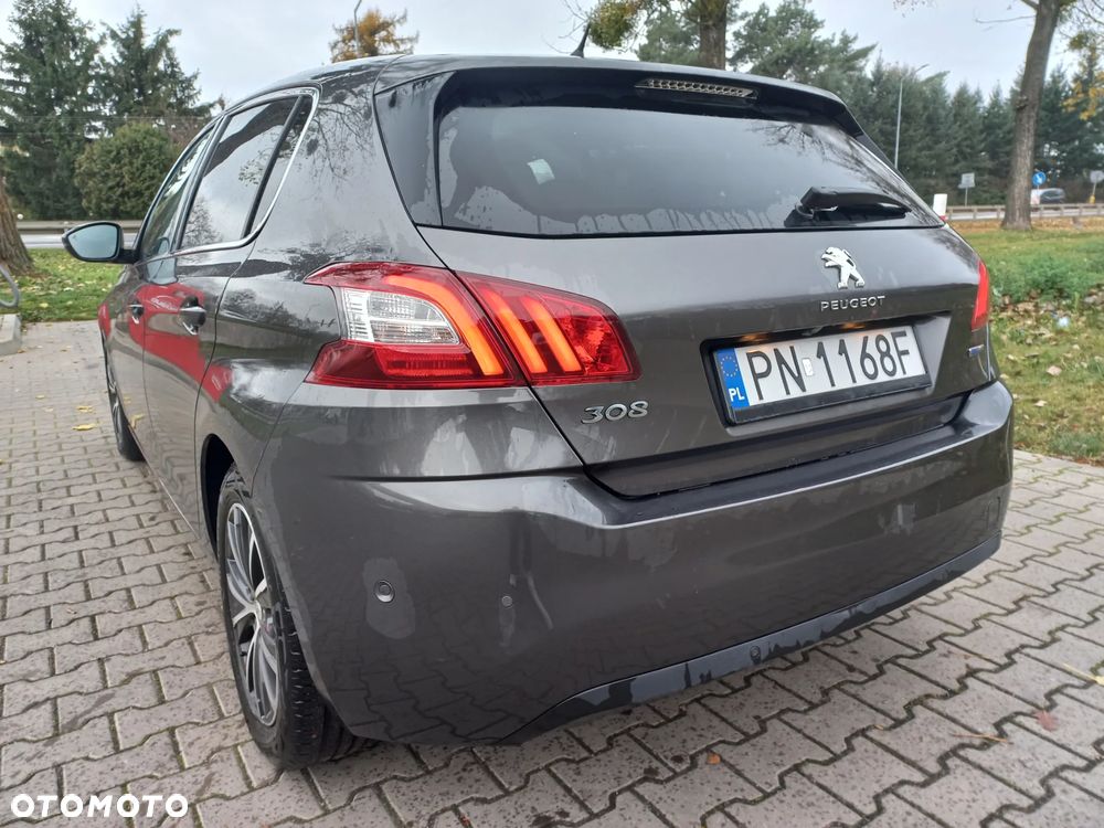 Peugeot 308 1.2 PureTech Allure S&S - 6