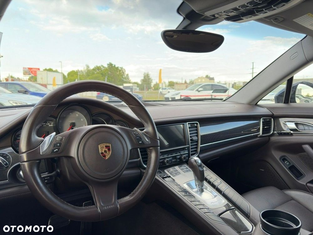Porsche Panamera 4S PDK - 11