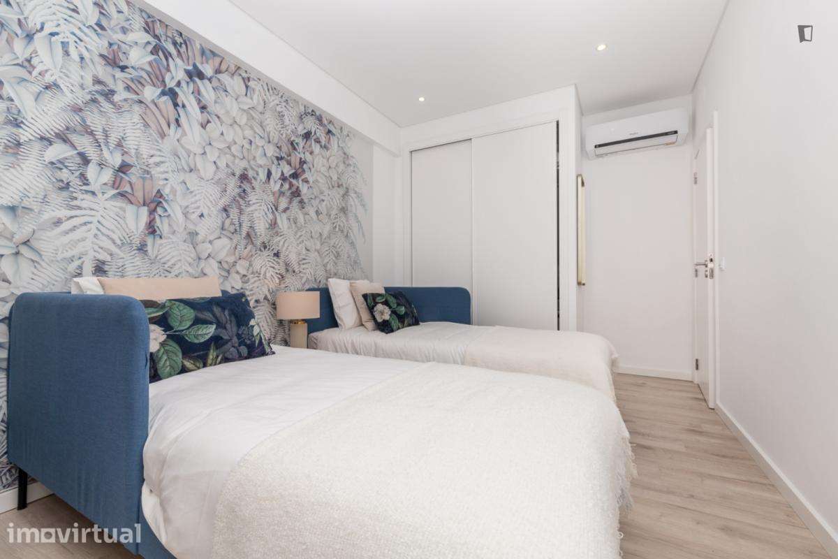 Apartamento com 2 quartos - localizado em Faro - Grande imagem: 3/22