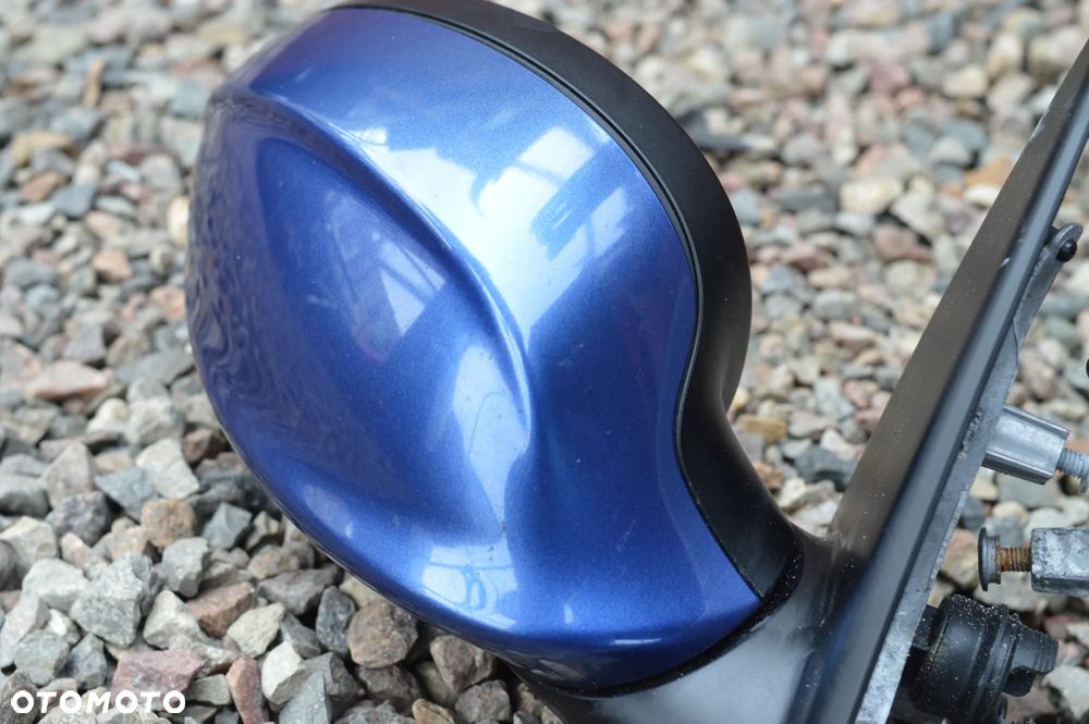 BMW E90 / E91 ORYGINALNE LUSTERKO LEWE / PRAWE EUROPA 5 PIN W KOLORZE LE MANS BLAU METALICK 381 + WKŁADY PODGRZEWANE ELEKTRYCZNIE O NR. 51 16 7 189 945 / 51 16 7 189 946 OEM W DOBRYM STANIE - 7