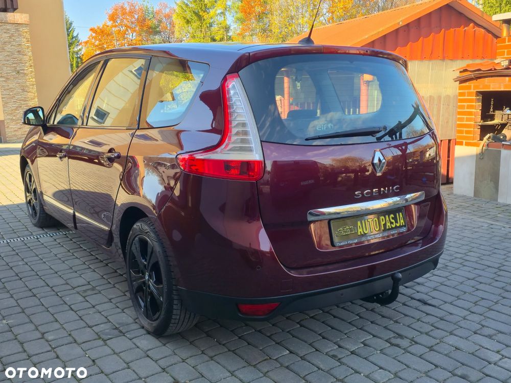 Renault Grand Scenic 2.0 16V 140 CVT Bose Edition - 12