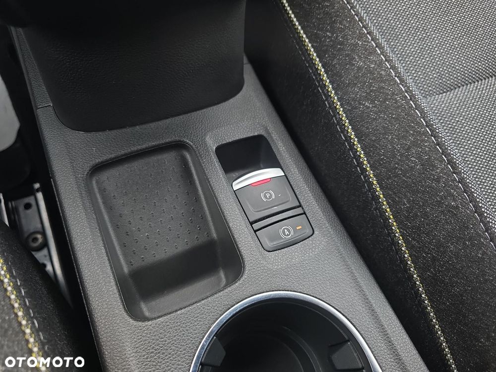Renault Captur 1.0 TCe Techno - 16