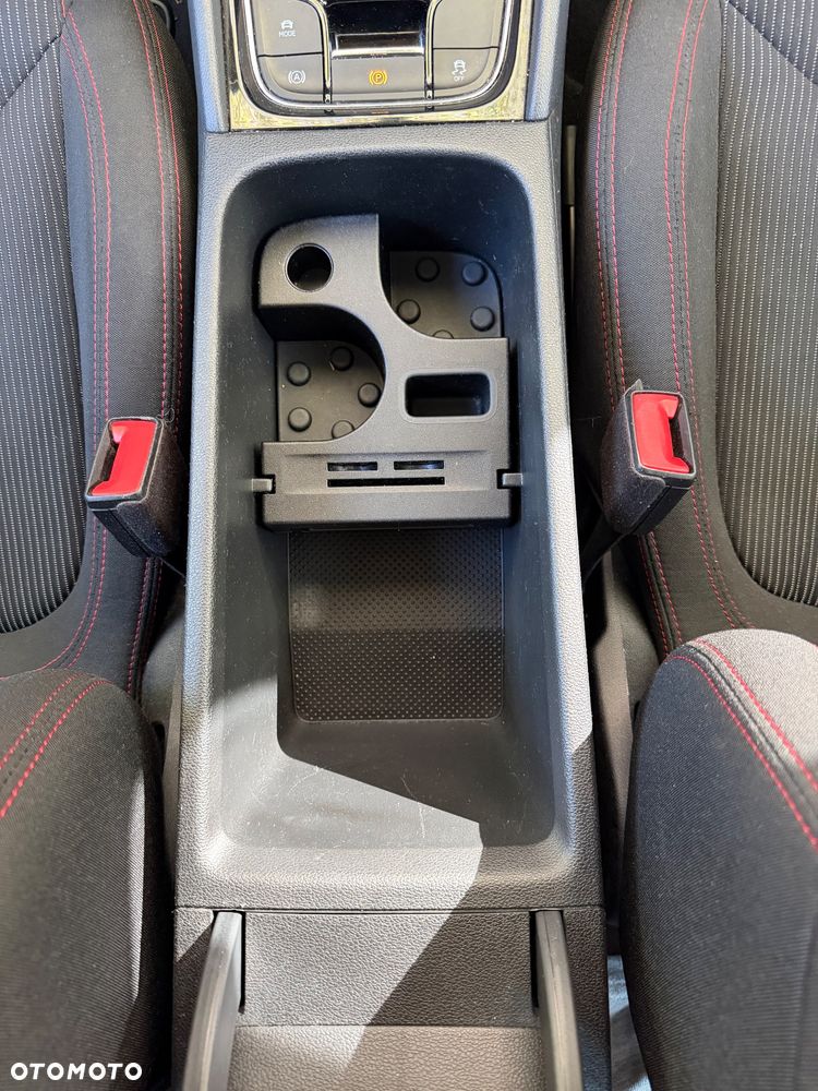 Skoda Karoq 1.6 TDI SCR DSG Style - 12