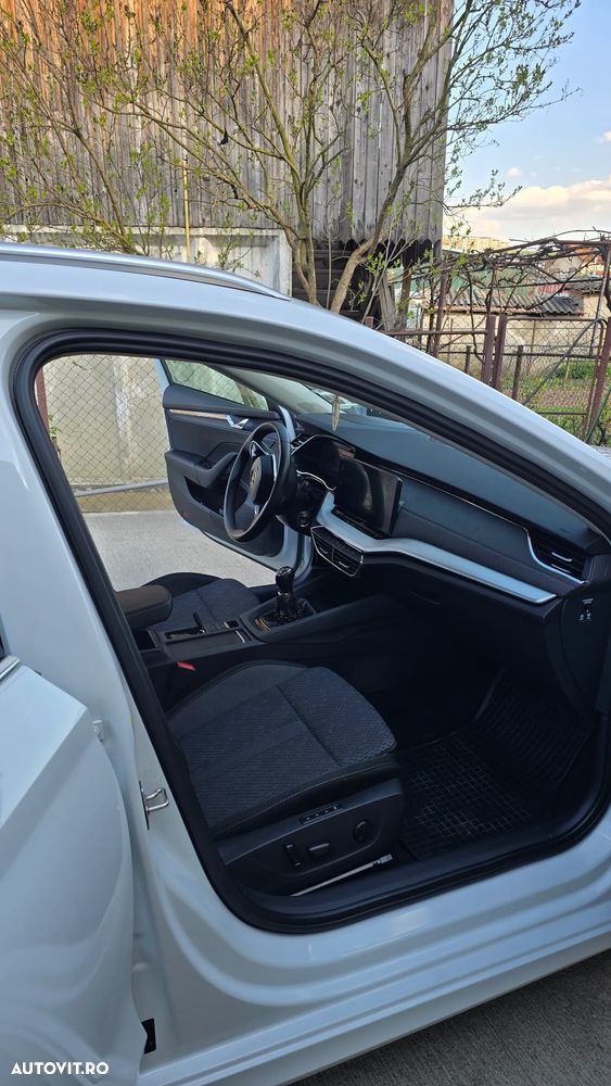 Skoda Octavia 2.0 TDI Style - 11