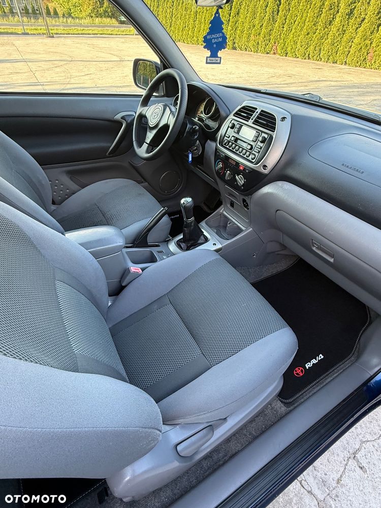 Toyota RAV4 2.0 VVT-i Sol - 14