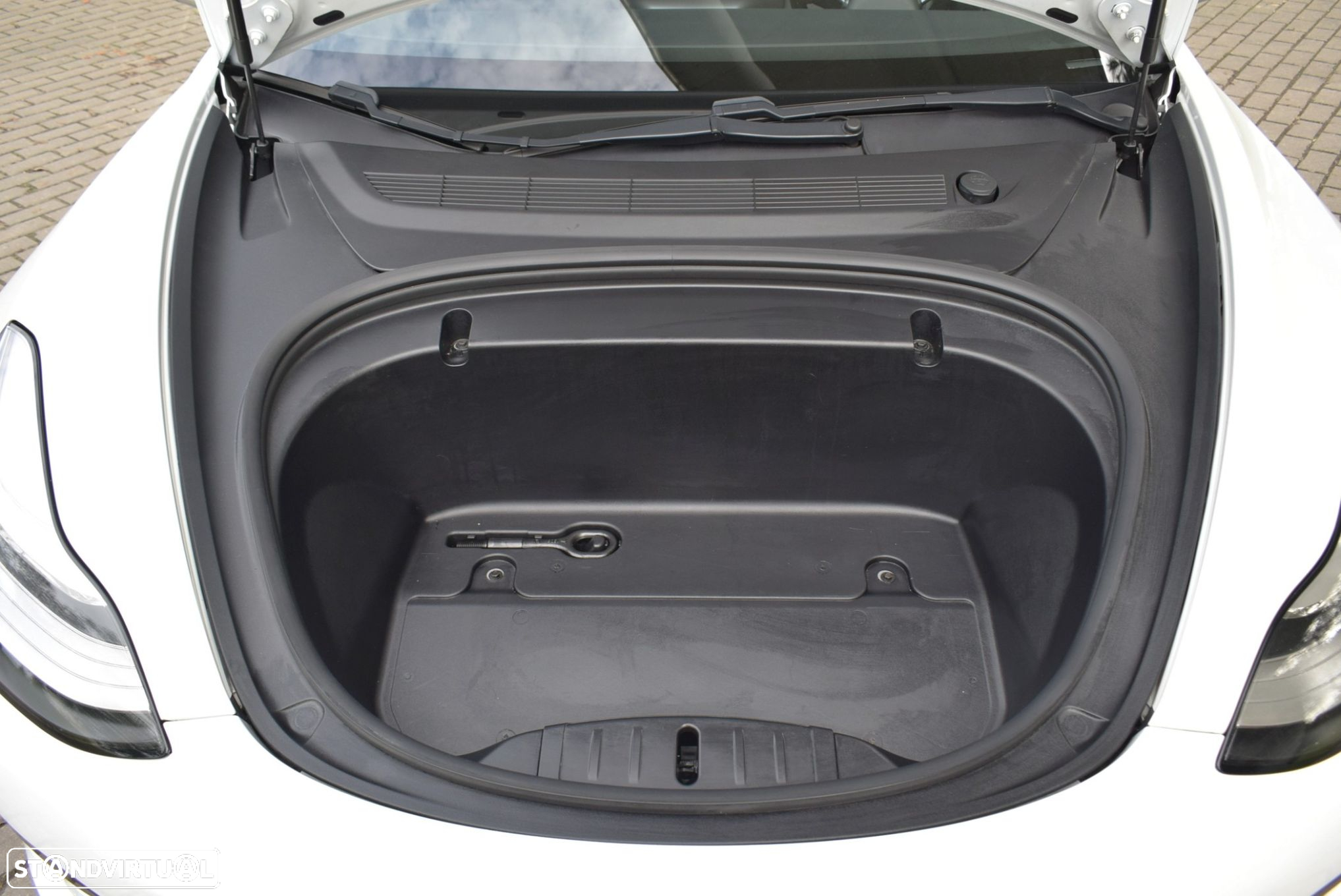 Tesla Model 3 Standard Range Plus RWD - 35