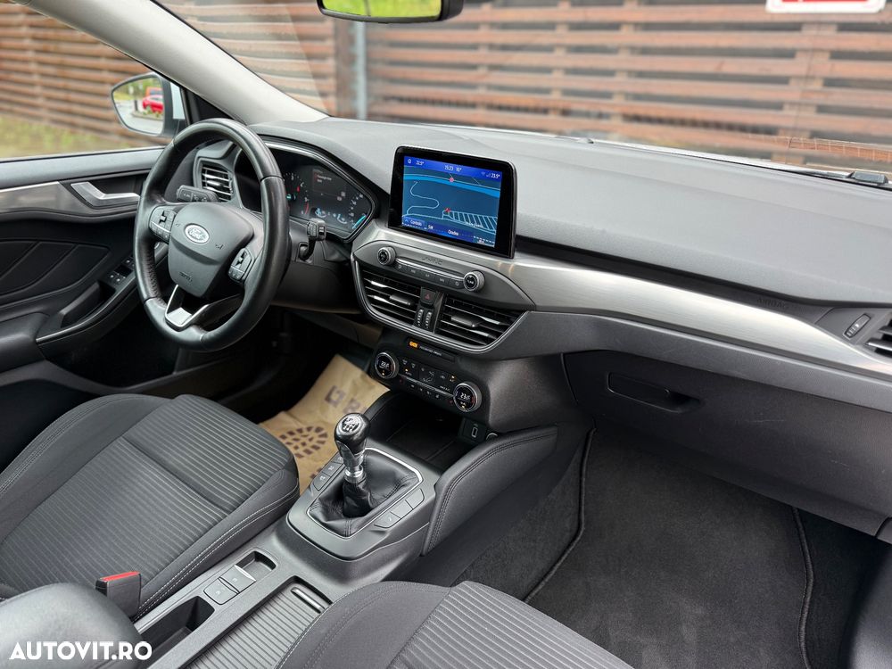 Ford Focus 1.5 EcoBlue Start-Stopp-System TITANIUM STYLE - 18