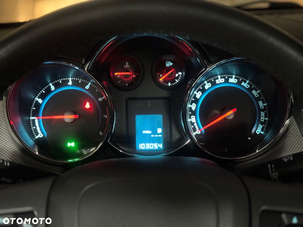 Chevrolet Cruze 1.8 LT - 13