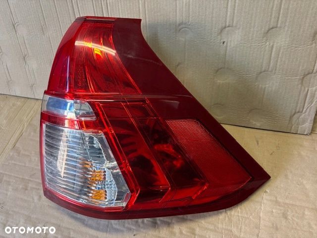 HONDA CR-V IV 2016r LIFT LAMPA PRAWA TYLNA TYŁ - 5