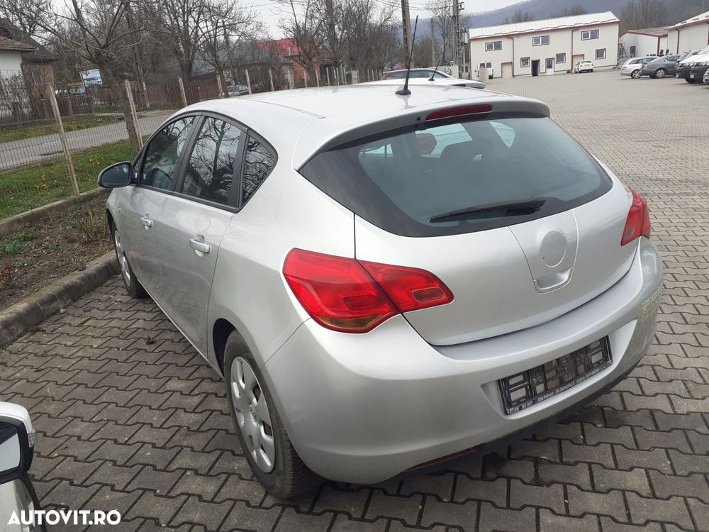 Opel Astra 1.7 CDTI - 6