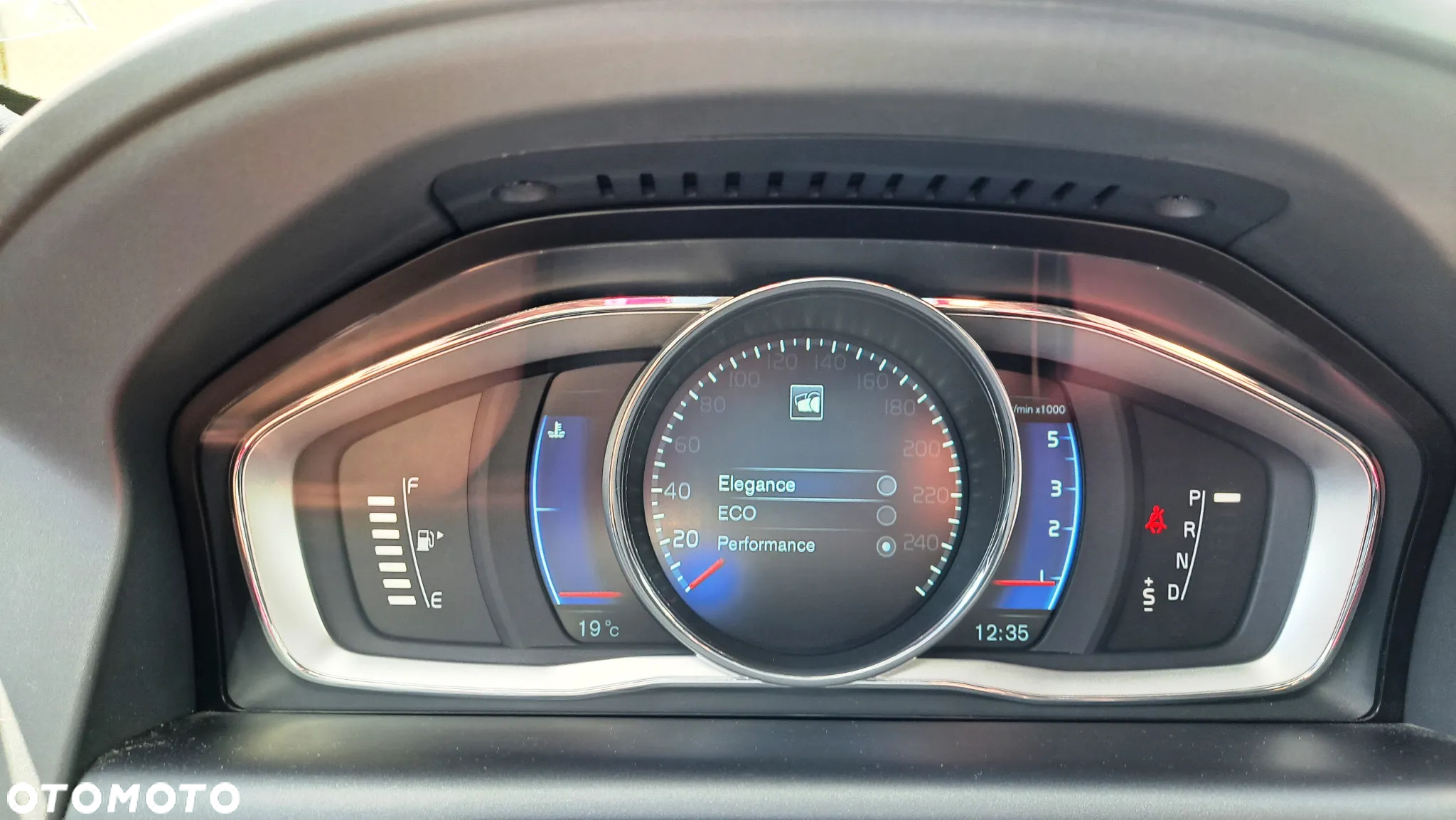 Volvo XC 60 D4 Drive-E Momentum - 31