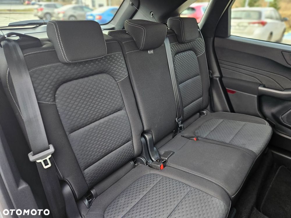 Ford Kuga - 35