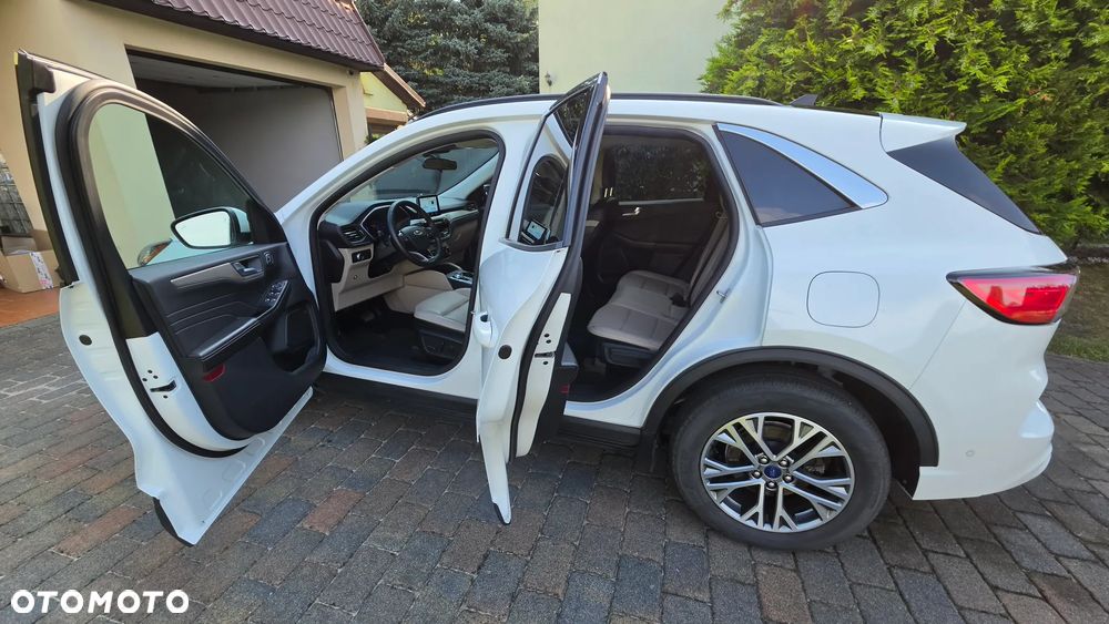 Ford Kuga - 19
