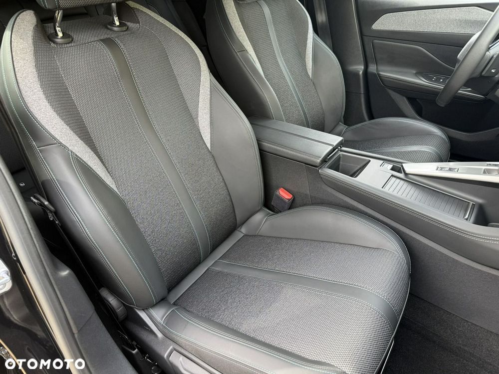 Peugeot 308 BlueHDi 130 EAT8 Allure - 10