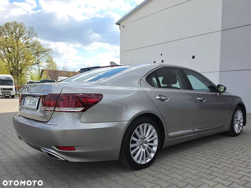 Lexus LS 460 AWD - 5