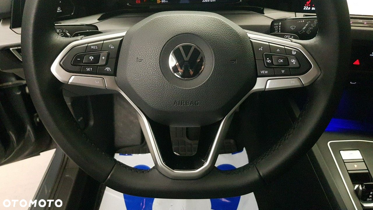 Volkswagen Golf - 26