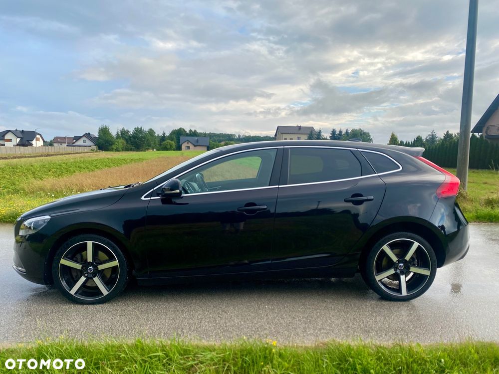 Volvo V40 D4 Drive-E Momentum - 10