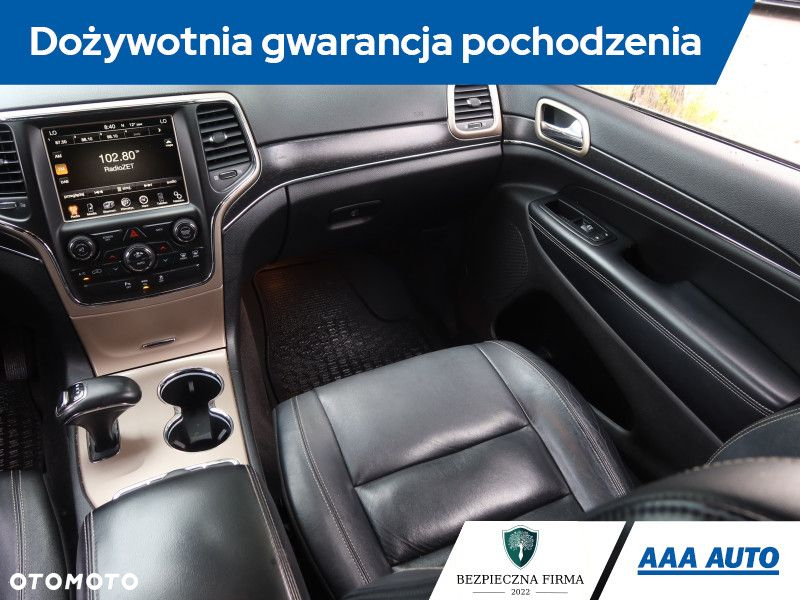 Jeep Grand Cherokee - 9