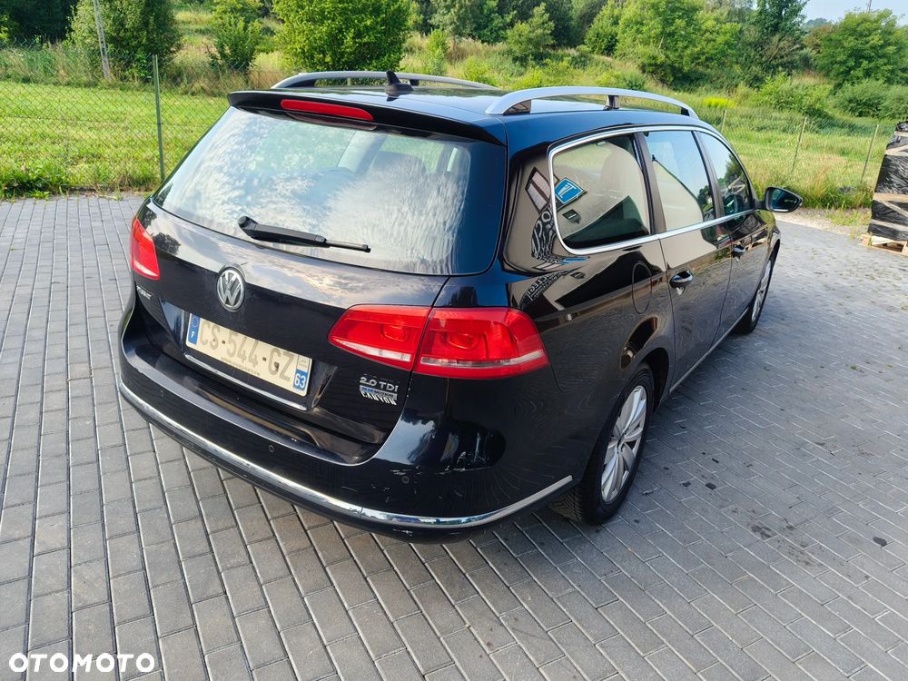Volkswagen Passat 2.0 Blue TDI SCR Comfortline - 17