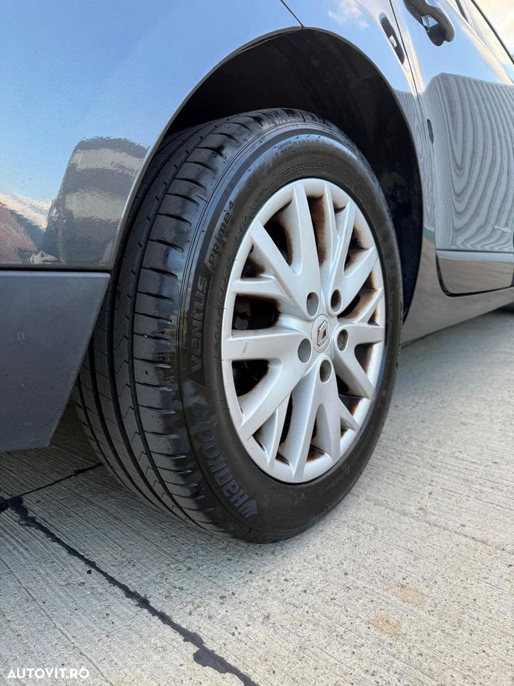 Renault Megane 1.5 dCi Dynamique Aut. - 14