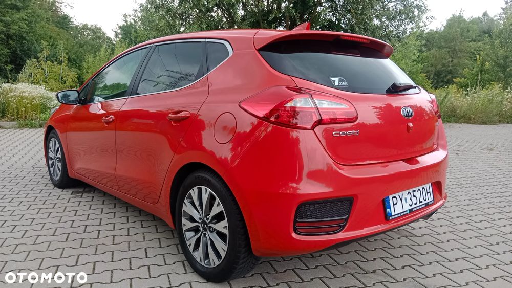 Kia Ceed - 4