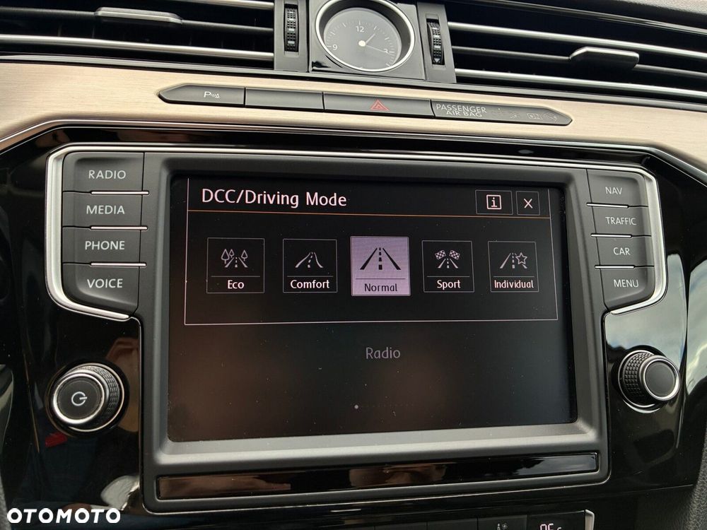 Volkswagen Passat Variant 2.0 TDI Bi-Turbo BMT 4Mot Highline DSG - 20