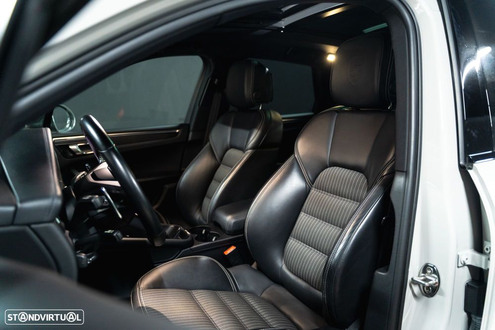 Porsche Macan T - 14