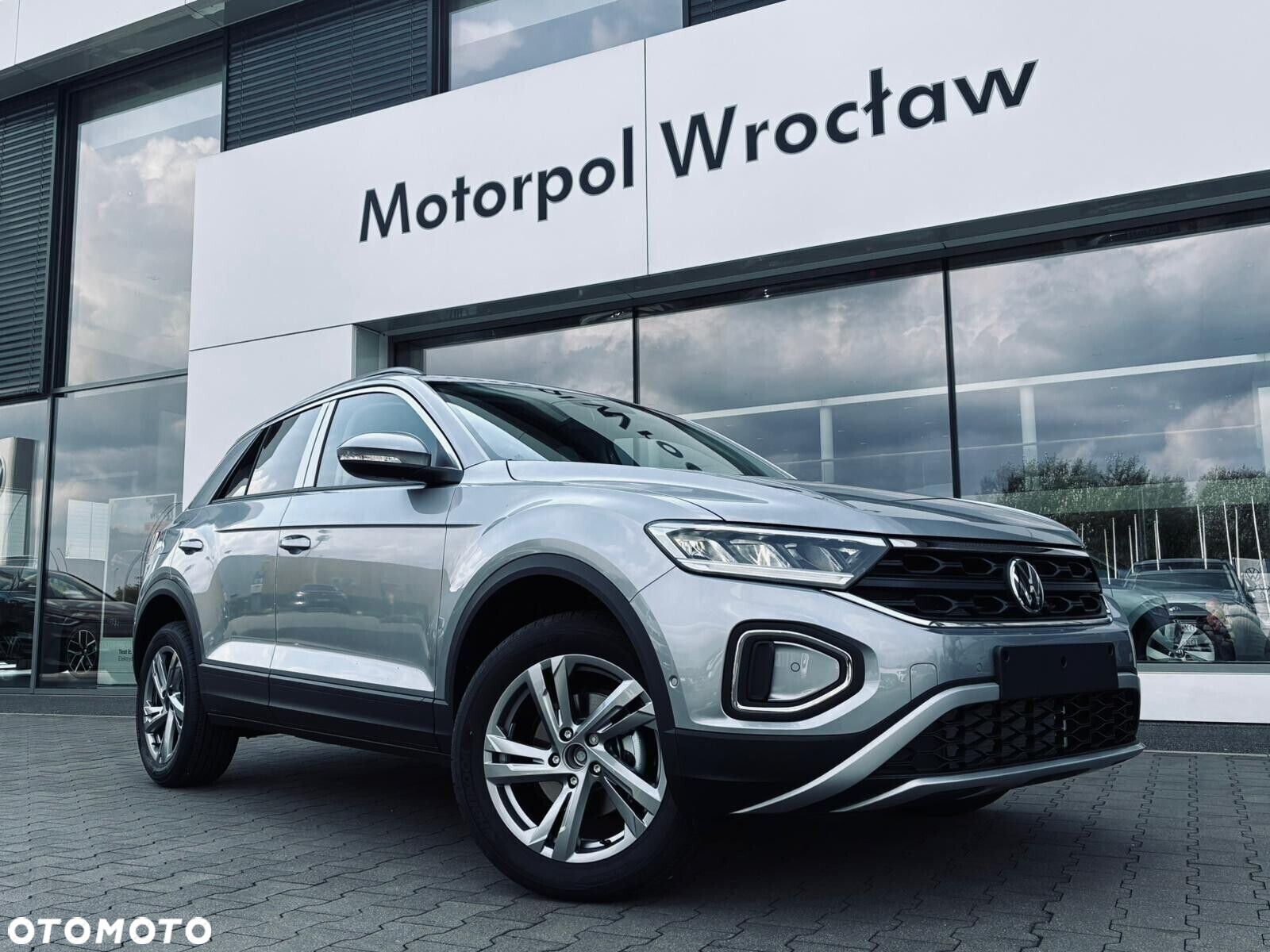 Volkswagen T-Roc - 9