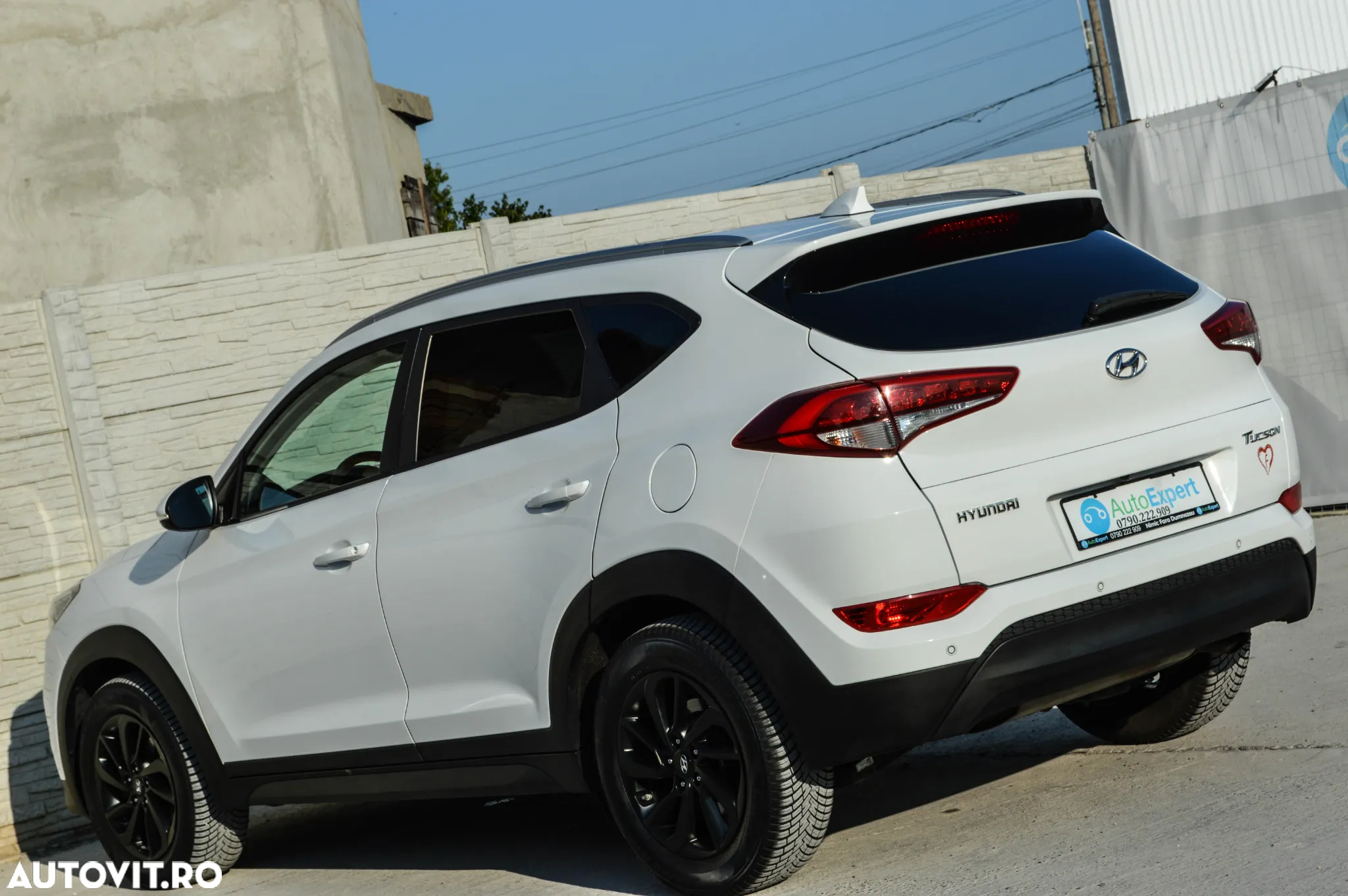 Hyundai Tucson blue 1.7 CRDi 2WD DCT Passion - 4