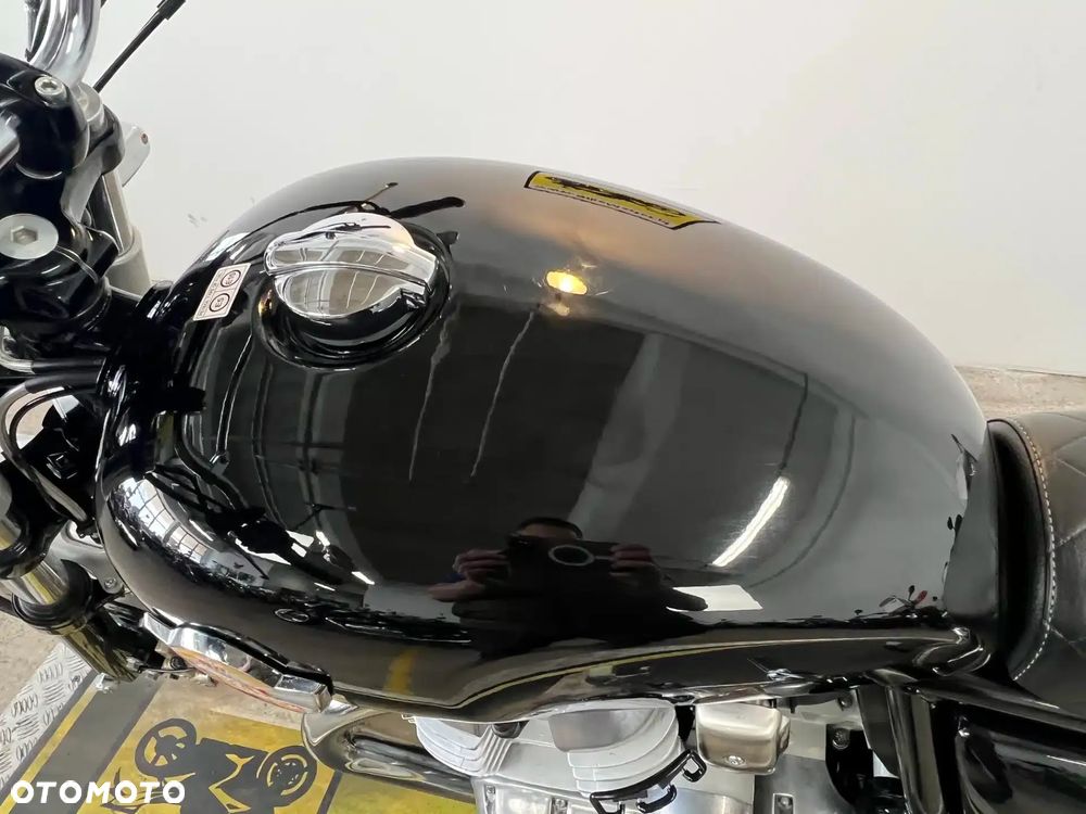 Royal Enfield Interceptor - 18