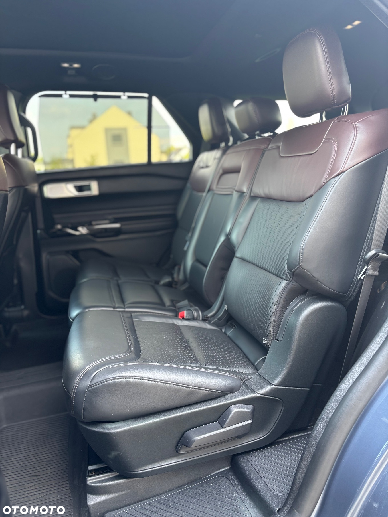 Ford Explorer ver-ecoboost-plug--in-hybrid-platinum - 23