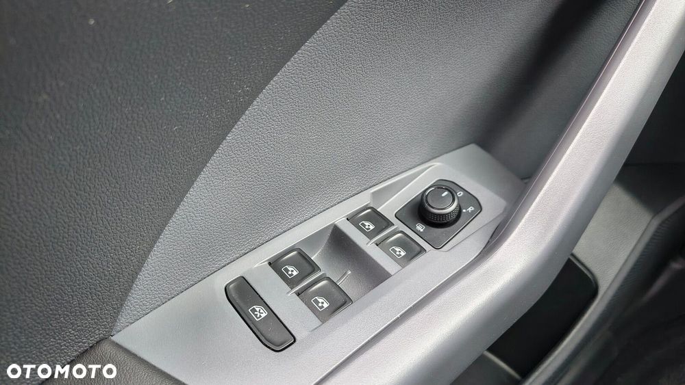 Volkswagen T-Cross - 34