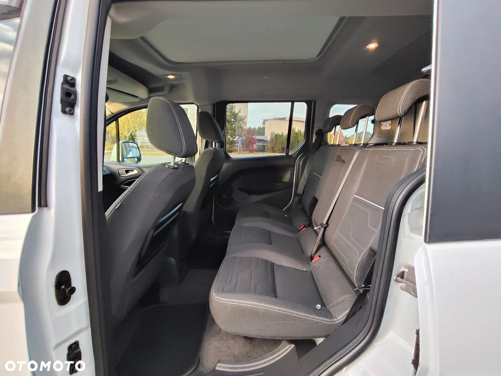 Ford Tourneo Connect - 24
