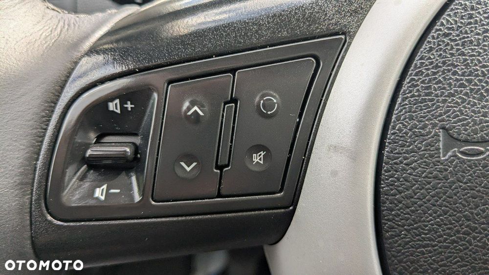 Kia Venga - 28