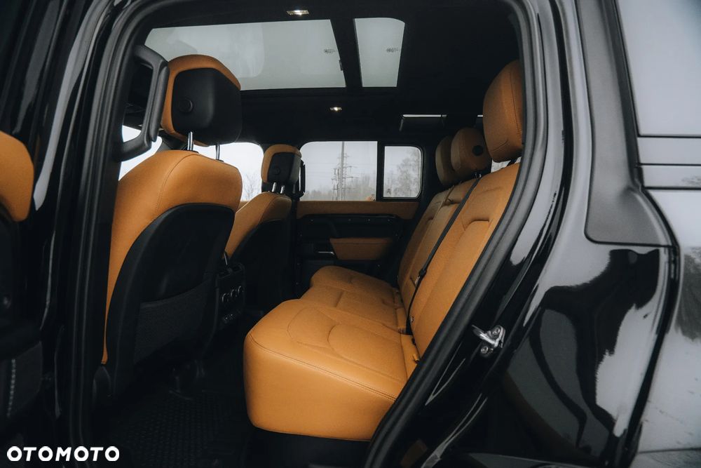 Land Rover Defender - 14