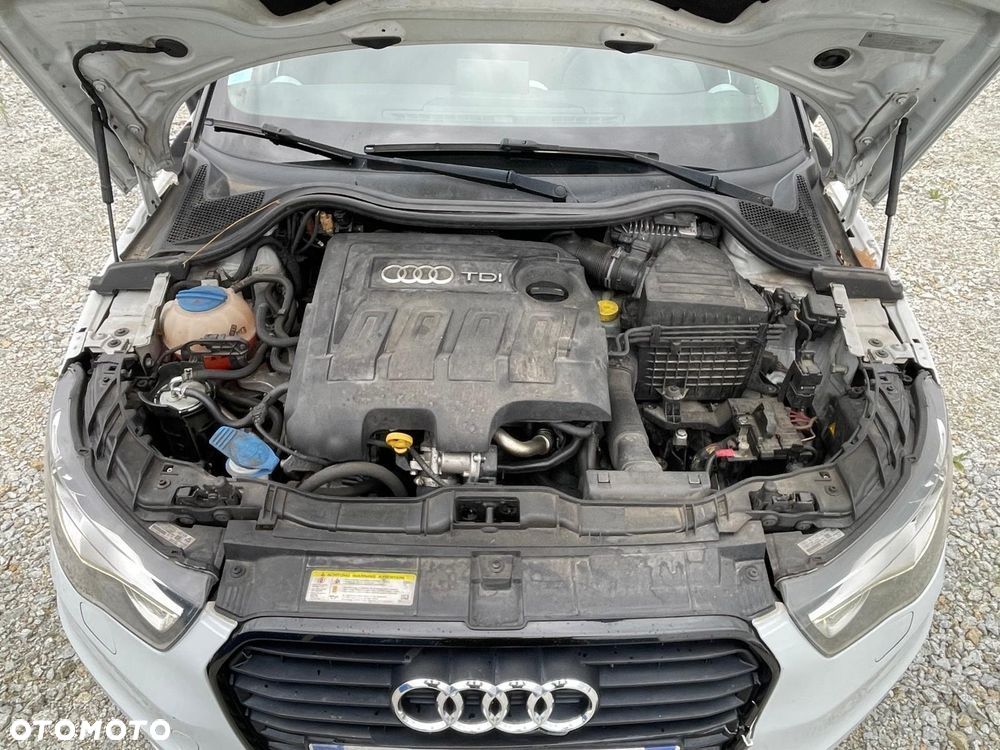 Audi A1 Sportback 1.6 TDI S line edition - 18