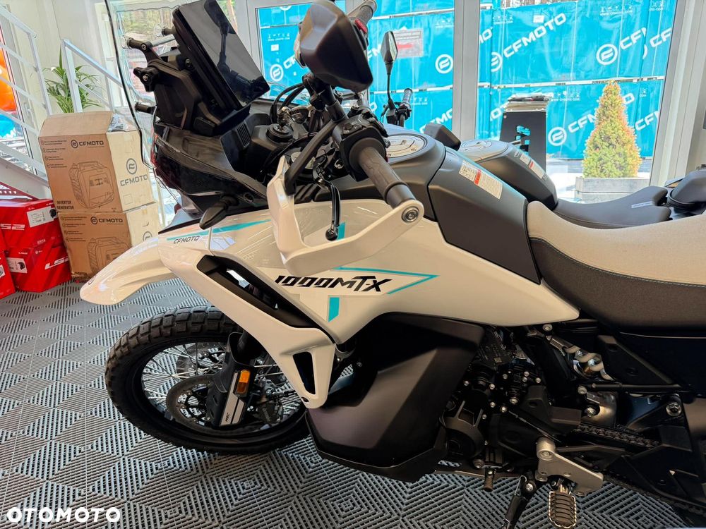 CFMoto MT-X - 7