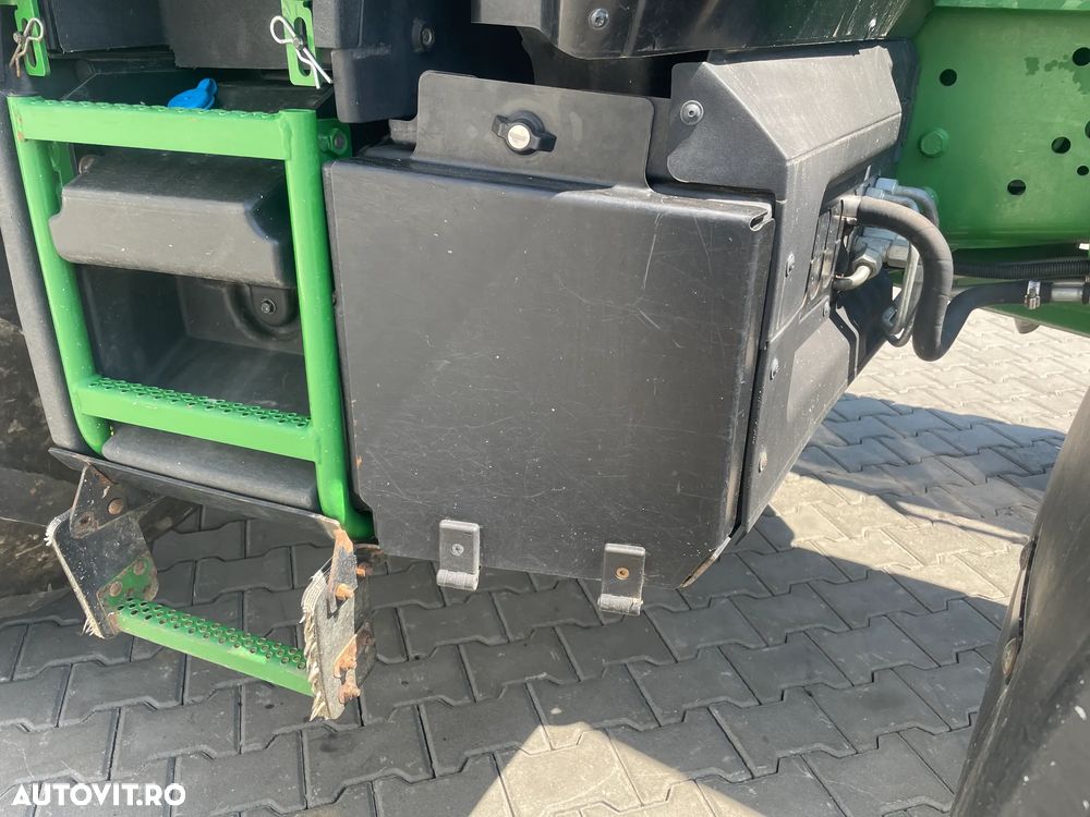 John Deere 6250R - 8