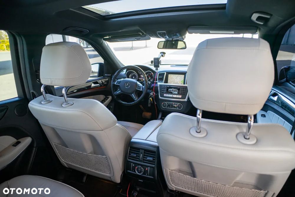 Mercedes-Benz GL 350 BlueTEC 4Matic 7G-TRONIC - 38