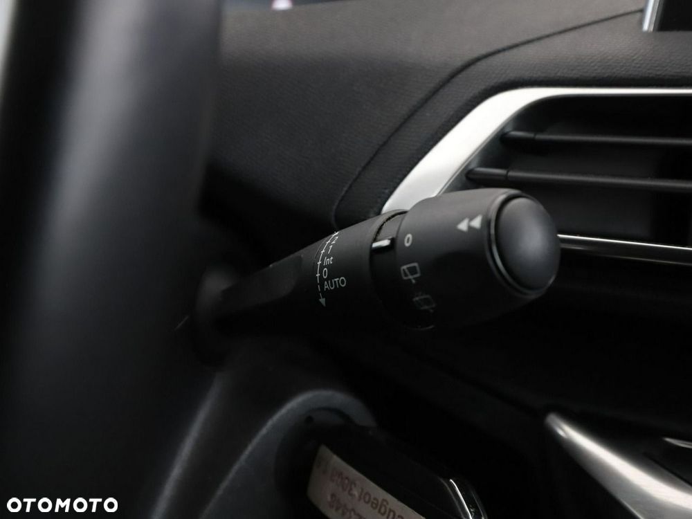 Peugeot 3008 1.5 BlueHDi Active S&S - 33