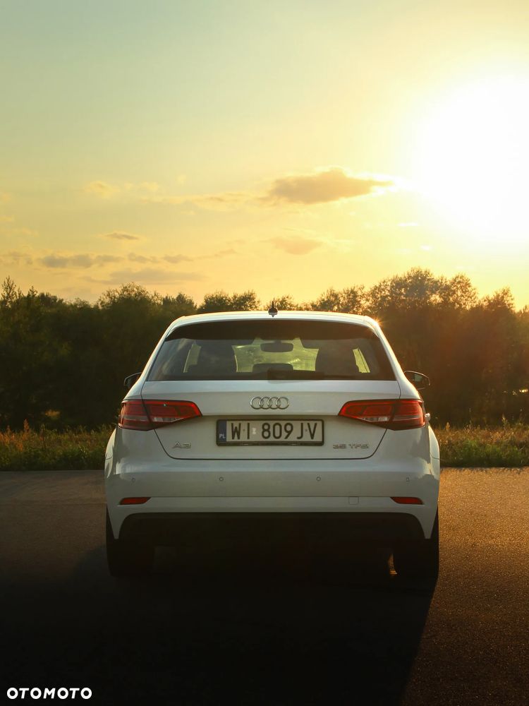 Audi A3 Sportback 35 TFSI S tronic - 11