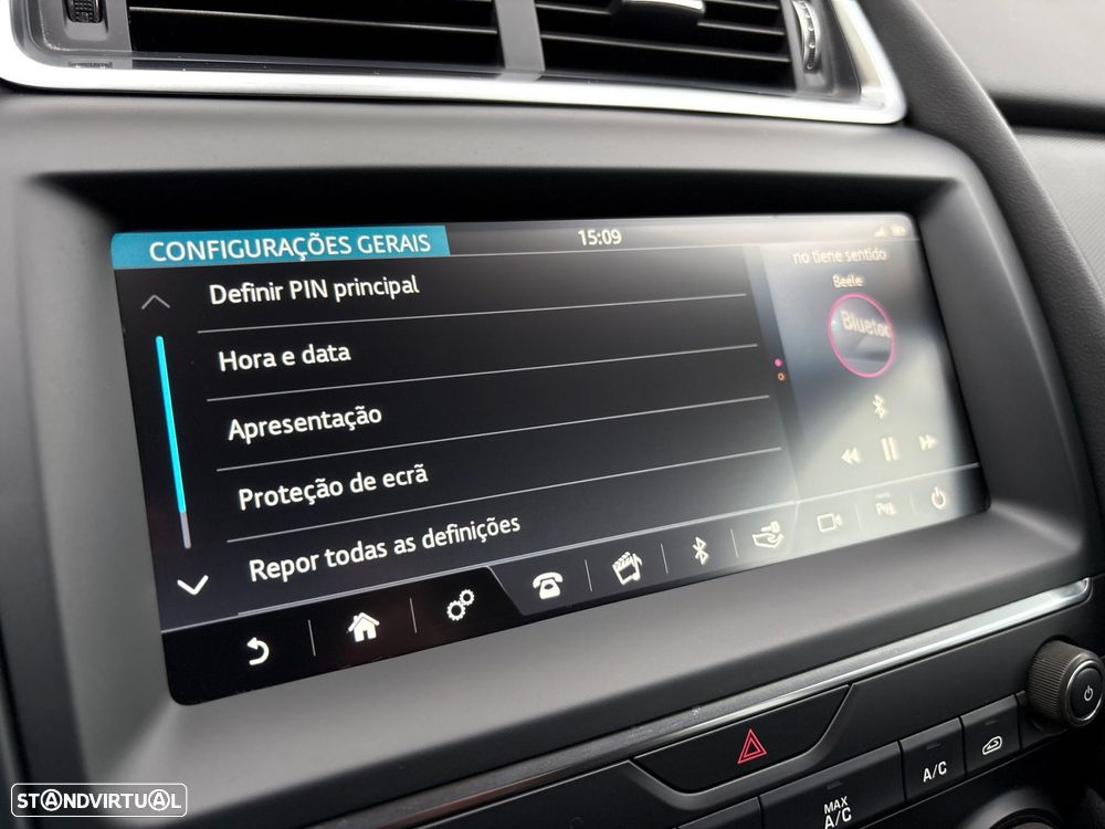 Jaguar E-Pace 2.0 i4D R-Dynamic - 31