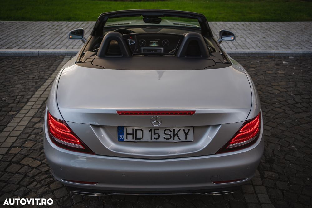 Mercedes-Benz SLC - 9